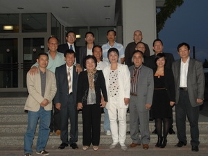 Vietnamesen in Deutschland spenden für den Bau von Schulen für den Kreis der Insel Truong Sa